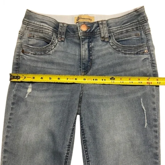 Democracy "Ab" Technology Light Wash Distressed Skinny Jeans - Picture 7 of 11